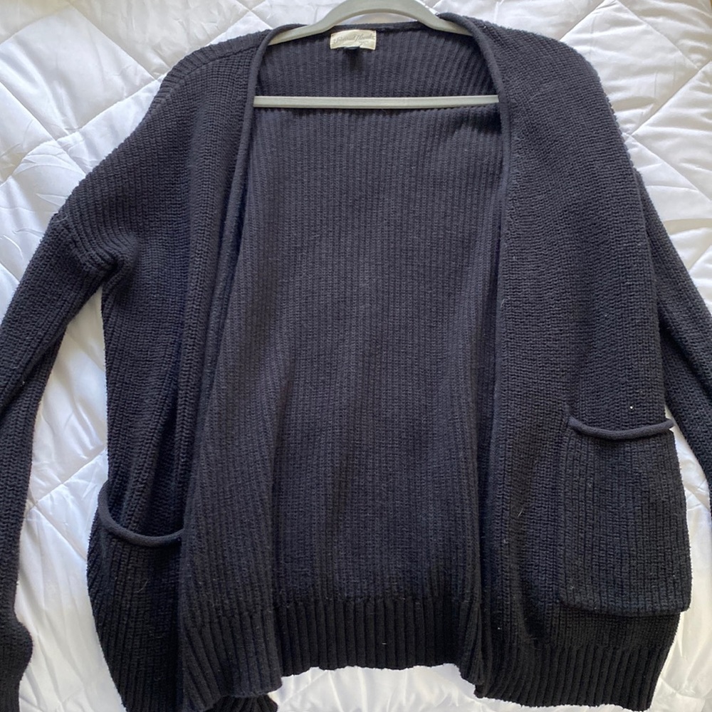 Universal Thread Black Sweater